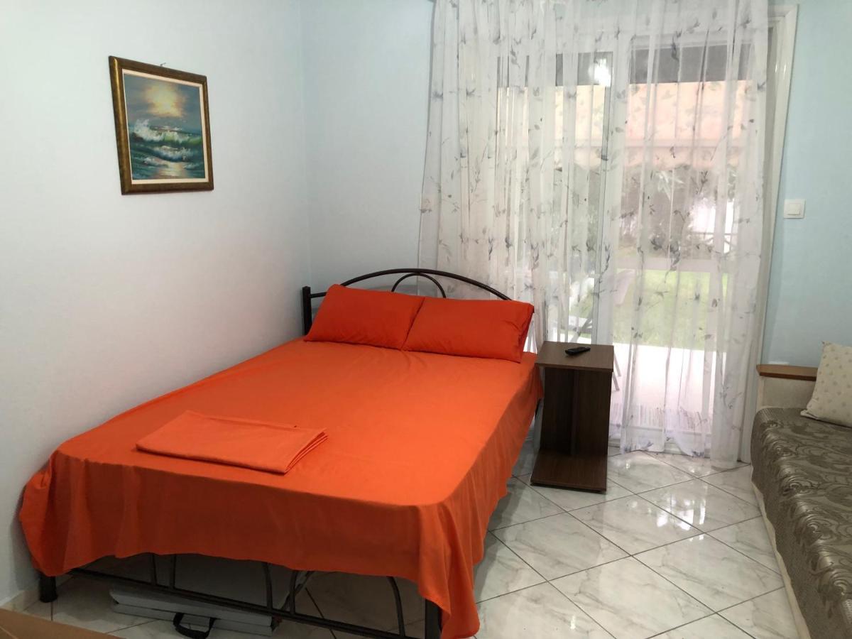 Thea Sea Apartment Nea Moudania Extérieur photo